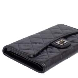 Pre Owned Chanel Metallic Blue Quilted Leather Reissue Trifold Wallet