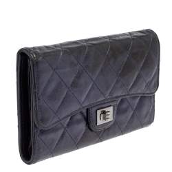 Pre Owned Chanel Metallic Blue Quilted Leather Reissue Trifold Wallet