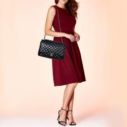 مملوكة مسبقًا Chanel Black Quilted Caviar Leather Maxi Classic Double Flap Bag