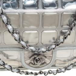 مملوكة مسبقًا حقيبة شانيل ايس كيوب إصدار محدود جلد وفينيل فضي ذات قلاب 