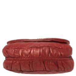 Pre Owned  حقيبة كتف شانيل بقلاب سي سي جلد مبطن أحمر