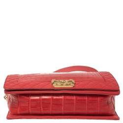 مملوكة مسبقًا حقيبة شانيل نيو ريفرسو بوي جلد وجلد تمساح أحمر ذات قلاب متوسطة 