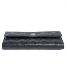 Pre Owned Chanel Black Quilted Caviar Leather Flap Wallet