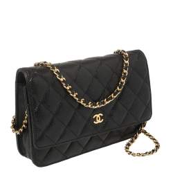 مملوكة مسبقًا Chanel Black Quilted Caviar Leather Classic Wallet on Chain