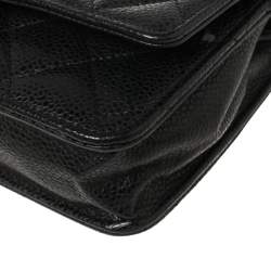مملوكة مسبقًا Chanel Black Quilted Caviar Leather Classic Wallet on Chain