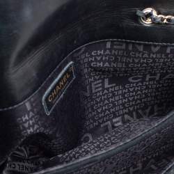 Pre Owned حقيبة كتف شانيل قلاب ريإيشو غاينت قطيفة سوداء