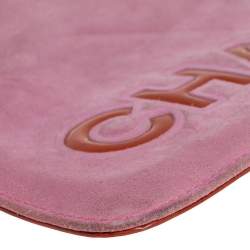 مملوكة مسبقًا Chanel Pink/Brown Suede and Patent Leather Camellia Wristlet Clutch