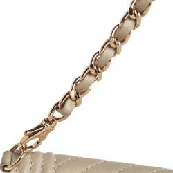 Pre Owned محفظة شانيل بوي جلد مبطن أخضر موس بسلسلة