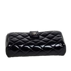 Pre Owned Chanel Black Quilted Patent Leather CC Phone Pouch
