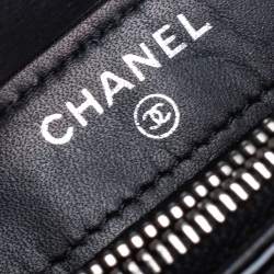 Pre Owned Chanel Black Quilted Patent Leather CC Phone Pouch