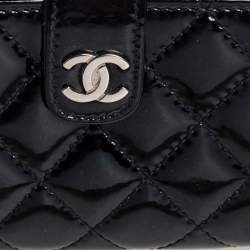 Pre Owned Chanel Black Quilted Patent Leather CC Phone Pouch