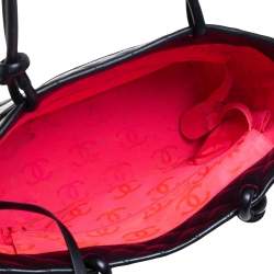 Pre Owned حقيبة يد توتس شانيل لينه كامبون جلد مبطن سوداء كبيرة 