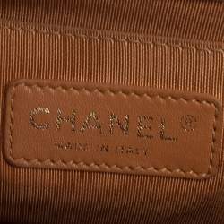 Pre Owned Chanel Ivory Quilted Leather Medium Boy Bag