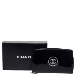 Pre Owned Chanel Black Patent Leather Trousse Maquil Wallet