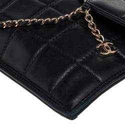 Pre Owned Chanel Black Chocolate Bar Quilted Foldover Clutch