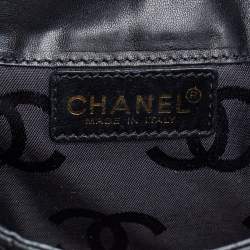 Pre Owned Chanel Black Chocolate Bar Quilted Foldover Clutch