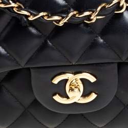 مملوكة مسبقًا Chanel Black Quilted Leather Jumbo Classic Double Flap Bag