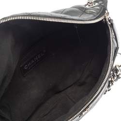 مملوكة مسبقًا Chanel Black Quilted Leather Halfmoon Bag