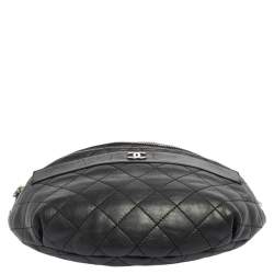 مملوكة مسبقًا Chanel Black Quilted Leather Halfmoon Bag