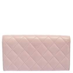 مملوكة مسبقًا Chanel Light Pink Quilted Leather CC Flap Continental Wallet