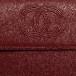 Pre Owned محفظة كونتينينتال شانيل جلد أحمر داكن قلاب مزين سي سي 