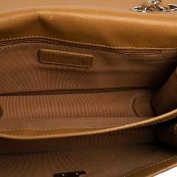 Pre Owned حقيبة شانيل CC بوكس جلد كافيار مبطن بيج داكن صغيرة بقلاب