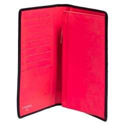 مملوكة مسبقًا Chanel Black Quilted Leather Cambon Ligne Yen Long Wallet