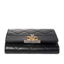 Pre Owned Chanel Black Quilted Leather CC Trifold Wallet