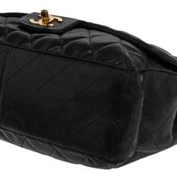 مملوكة مسبقًا حقيبة شانيل قلاب واحد جامبو كلاسيك جلد خروف مبطن أسود