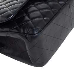 مملوكة مسبقًا حقيبة شانيل قلاب مزدوج جامبو كلاسيك جلد خروف مبطن أسود