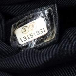 Pre Owned حقيبة يد توتس شانيل تايمليس بيتيت جلد كافيار أسود