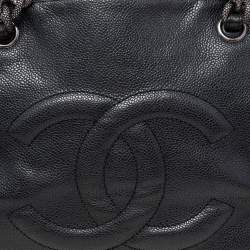 Pre Owned حقيبة يد توتس شانيل تايمليس بيتيت جلد كافيار أسود