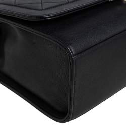 مملوكة مسبقًا Chanel Black Leather Large Label Click Flap Bag