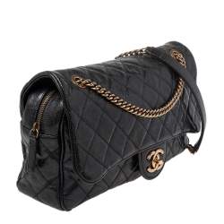 مملوكة مسبقًا حقيبة شانيل "إيزي" قلاب جلد كافيار أزرق ميتاليك