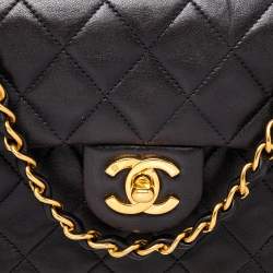 Pre Owned حقيبة شانيل كلاسيك قلاب مربعة ميني جلد مبطنة أسود