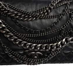 مملوكة مسبقًا Chanel Black Leather Enchained Boy Medium Flap Bag