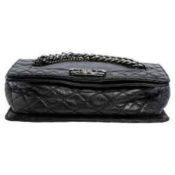 مملوكة مسبقًا Chanel Black Leather Enchained Boy Medium Flap Bag