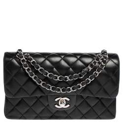 مملوكة مسبقًا Chanel Black Quilted Lambskin Leather Small Classic Double Flap Bag