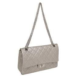 مملوكة مسبقًا Chanel Light Grey Quilted Leather Reissue 2.55 Classic 226 Flap Bag