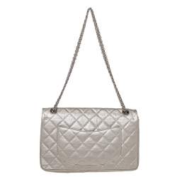مملوكة مسبقًا Chanel Light Grey Quilted Leather Reissue 2.55 Classic 226 Flap Bag