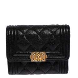 Pre Owned Chanel Black Quilted Caviar Leather Small Boy Wallet