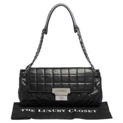 Pre Owned  حقيبة شانيل أكورديون جلد أزرق داكن ذات قفل كبس وقلاب