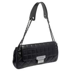 Pre Owned حقيبة شانيل أكورديون جلد أزرق داكن ذات قفل كبس وقلاب