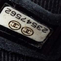 Pre Owned حقيبة يد شانيل بوي جلد وتويد سوداء ميني 