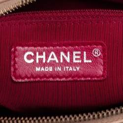 Pre Owned Chanel Beige/Black Quilted Leather Gabrielle Hobo 