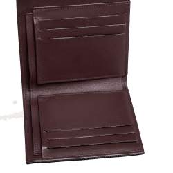 مملوكة مسبقًا محفظة شانيل كلاسيك جلد كافيار أسود مبطن ثلاثية الطي بقلاب