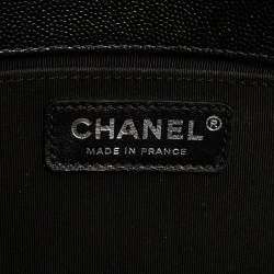 Pre Owned Chanel Black Quilted Caviar Leather Medium Boy Flap Bag