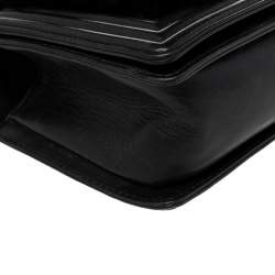 Pre Owned حقيبة كتف شانيل بوي جلد وفرو أرنب سوداء بقلاب متوسطة 