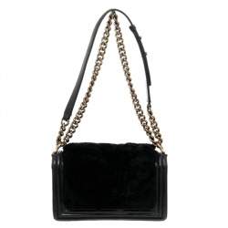 Pre Owned حقيبة كتف شانيل بوي جلد وفرو أرنب سوداء بقلاب متوسطة 