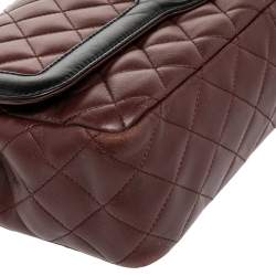 مملوكة مسبقًا حقيبة شانيل داي جلد مبطن لونين عنابي/أسود ذات قلاب